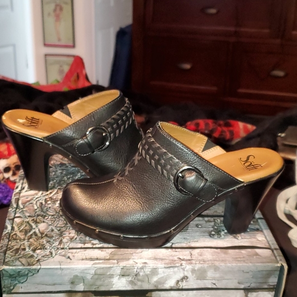 sofft shoes clogs